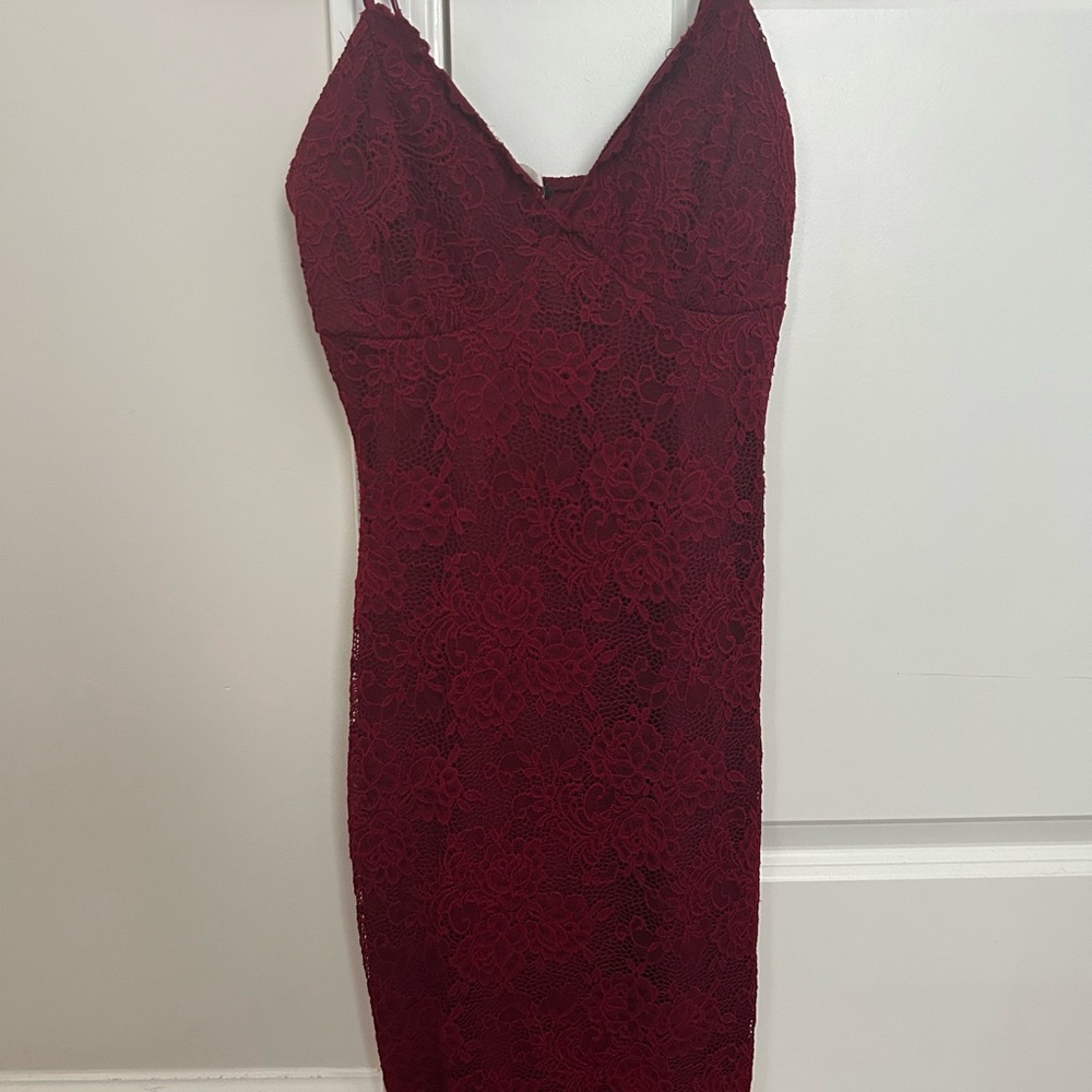 Windsor Deep Red Lace Midi Dress